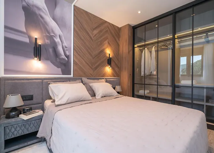 Zen Kalifa 5 Star Exclusive For 4